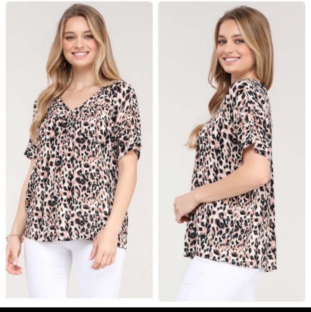 V neck animal print top